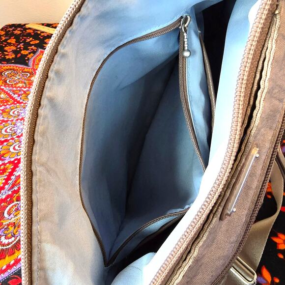 Baggallini Large Hobo Tote in Platinum/gray - Picture 10 of 11